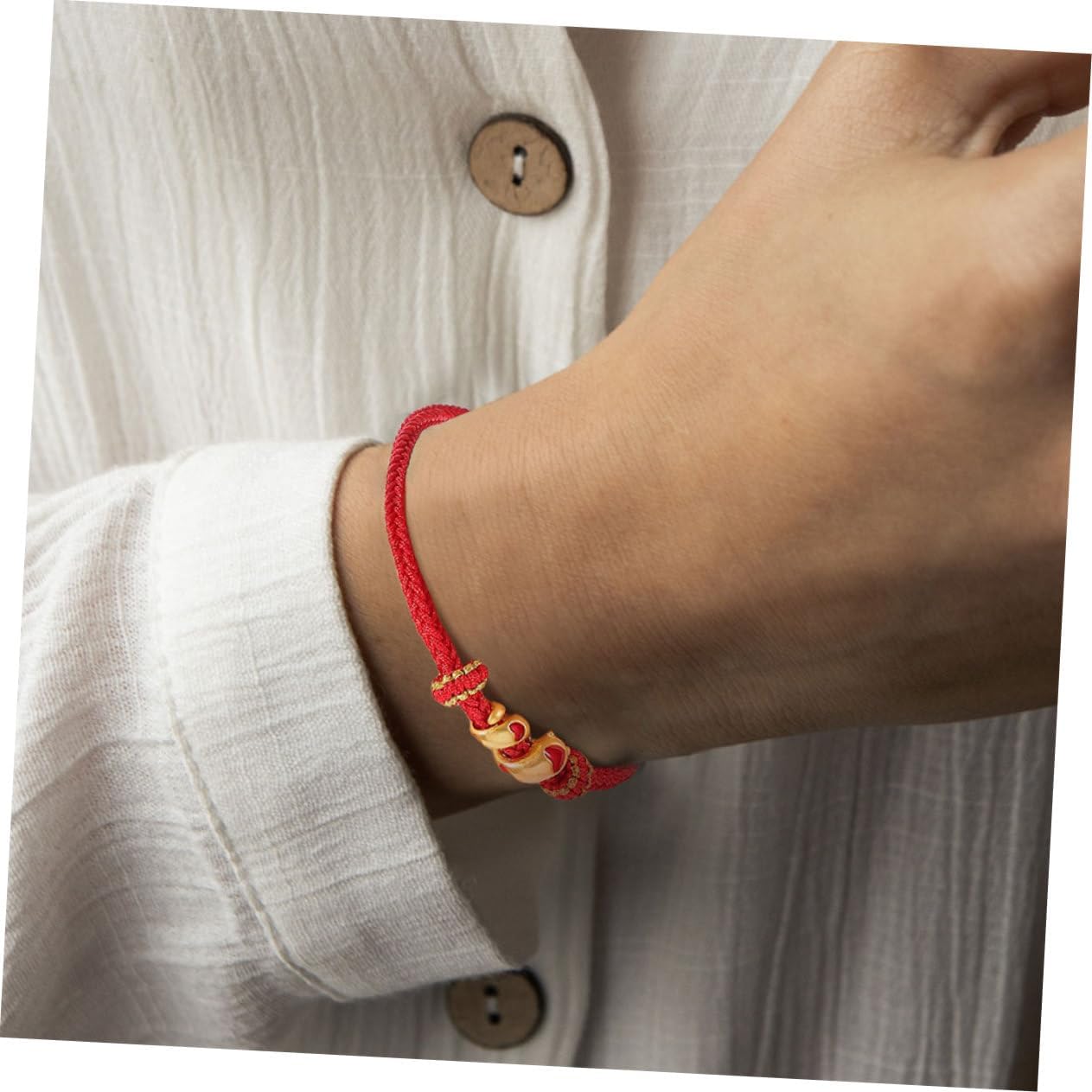 2Pcs Zodiac Snake Red String Bracelet Handwoven Lucky for Couples Celebrating Chinese Year with Traditional Charm and Meaningful Design