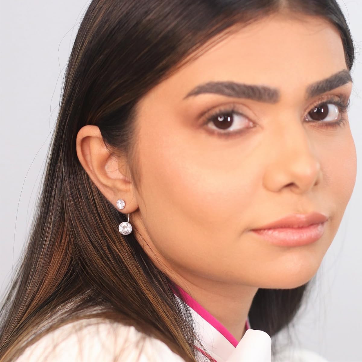 Brinco Prata Dupla Zircônia Redonda 06 e 08mm Grace Kelly Prata 925 Original em promoção! Veja a oferta e mais achadinhos de Bijuterias 5 Hoje é o melhor dia para comprar Brinco Prata Dupla Zircônia Redonda 06 e 08mm Grace Kelly Prata 925 Original com aquele preço maroto! Promoção! Aproveite a oferta! 5