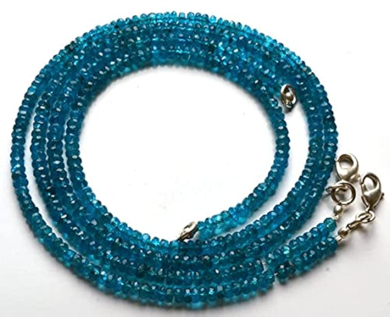 Apatite bleue perles naturelles contre les bijoux ternes et fragiles