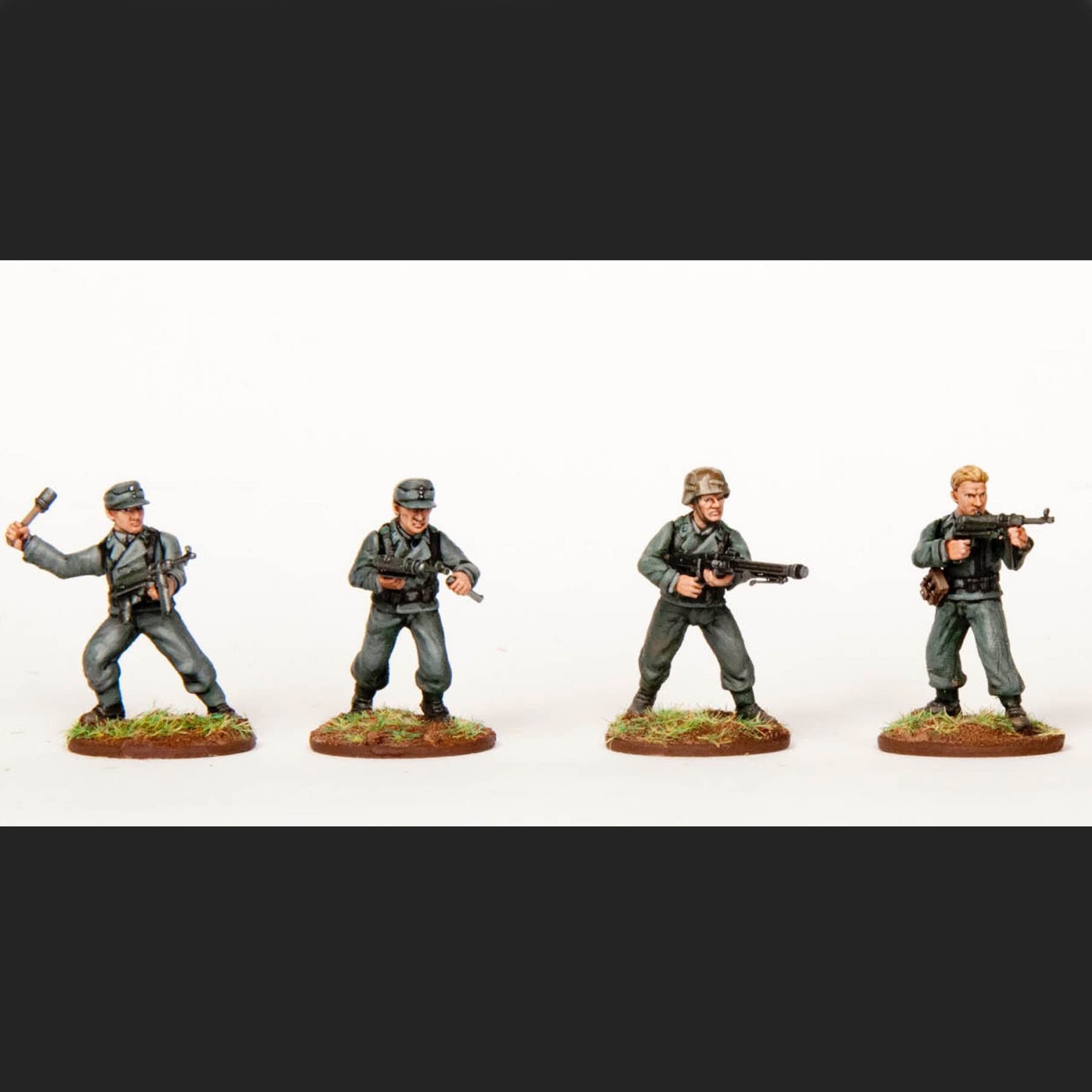 Wargames Atlantic World Ablaze - La seconda guerra mondiale 1939-1945: Divisione tedesca Panzer Lehr (30 figure in plastica dura multiparte da 28 mm)..