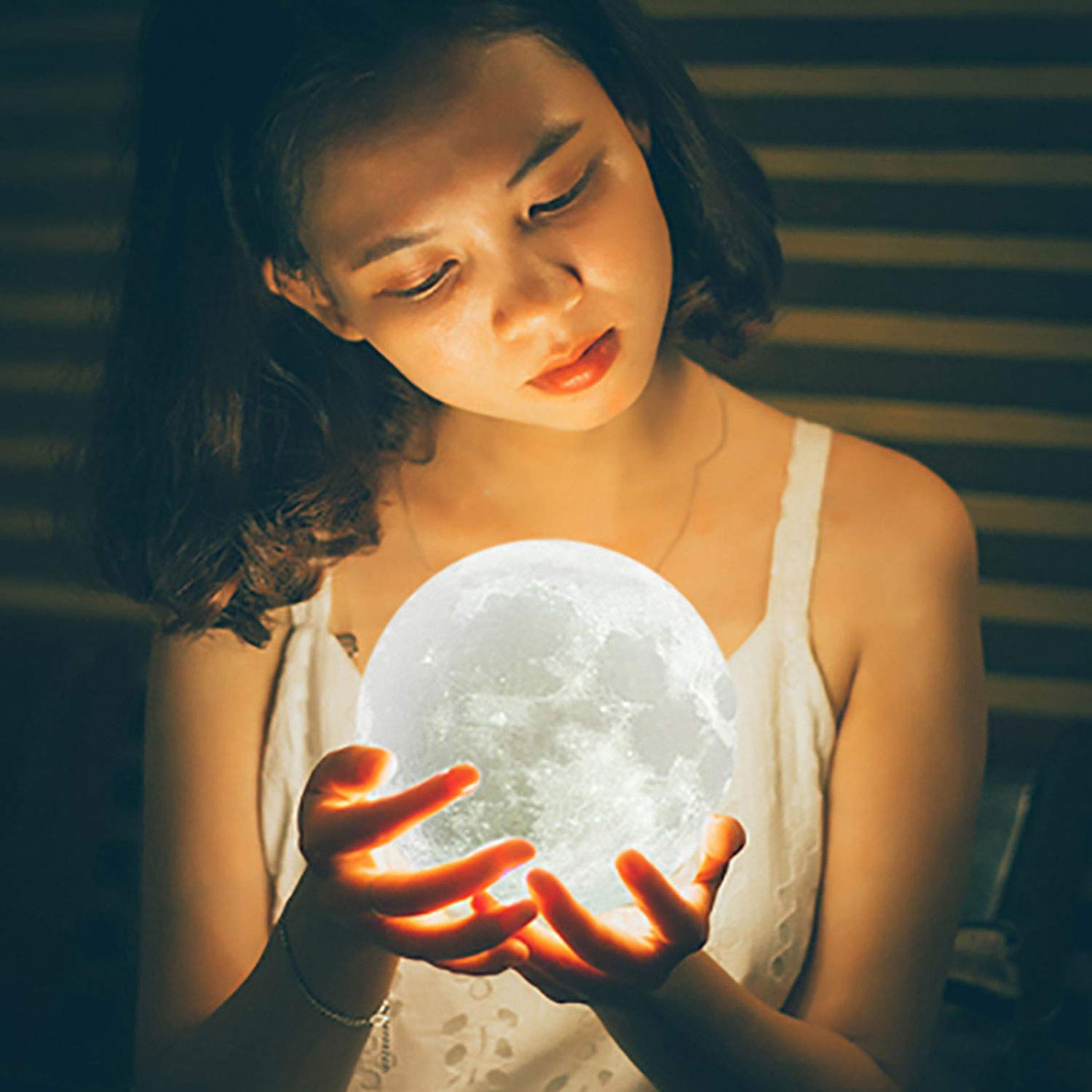 Lampada Lunare Galaxy Luce Notturna Stampa 3D Dimmerabile Timer Chiaro di Luna 16 Colori con Supporto, Telecomando e Controllo Touch e USB Ricaricabile, Regalo di Compleanno per Bambini Bambini Amico