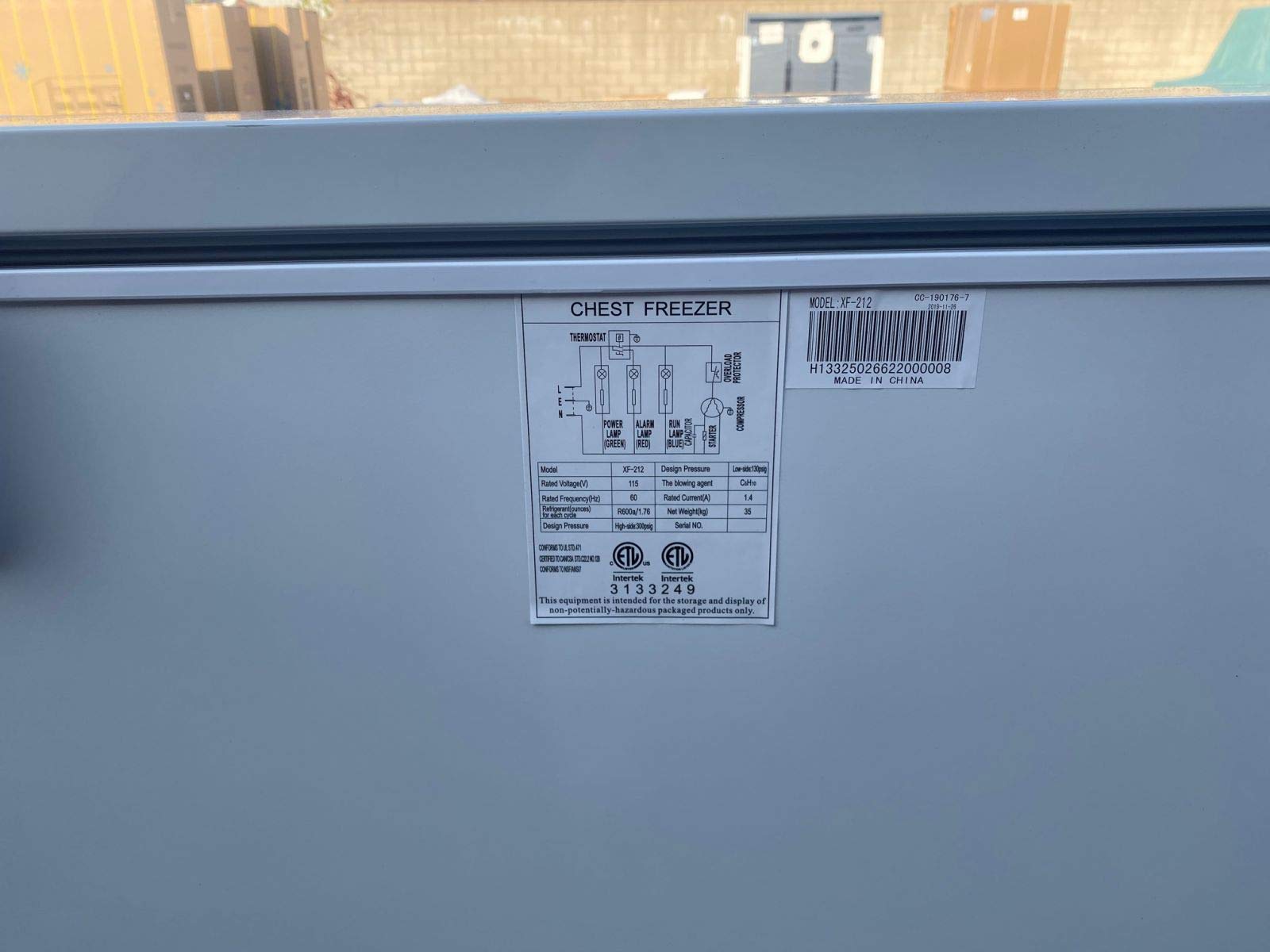 Commercial Freezer Chest Freezer 7 Cuft 33" Width Nsf Restaurant White Solid Flat Top W/Storage Baskets Xf-215 on Fridge.com - View 4