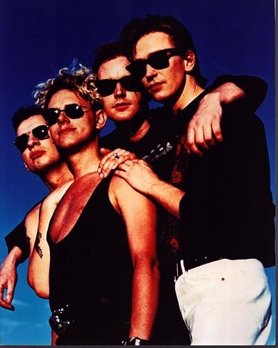 Posterazzi Depeche Mode Group In Sunglasses Photo Print (8 x 10) - Referencia # MVM02579