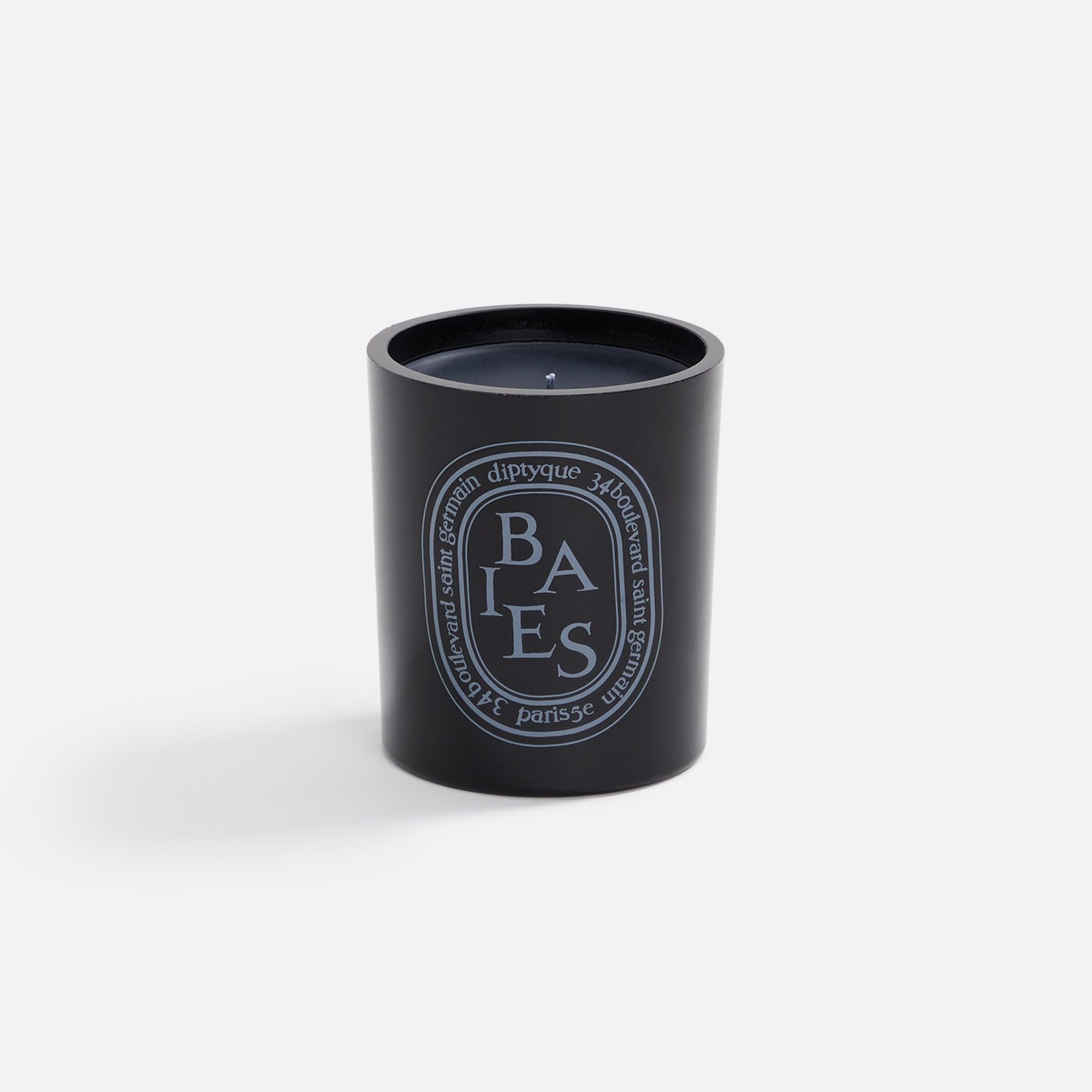Amazon.com: Diptyque Black Baies 300g Scented Candle : Home