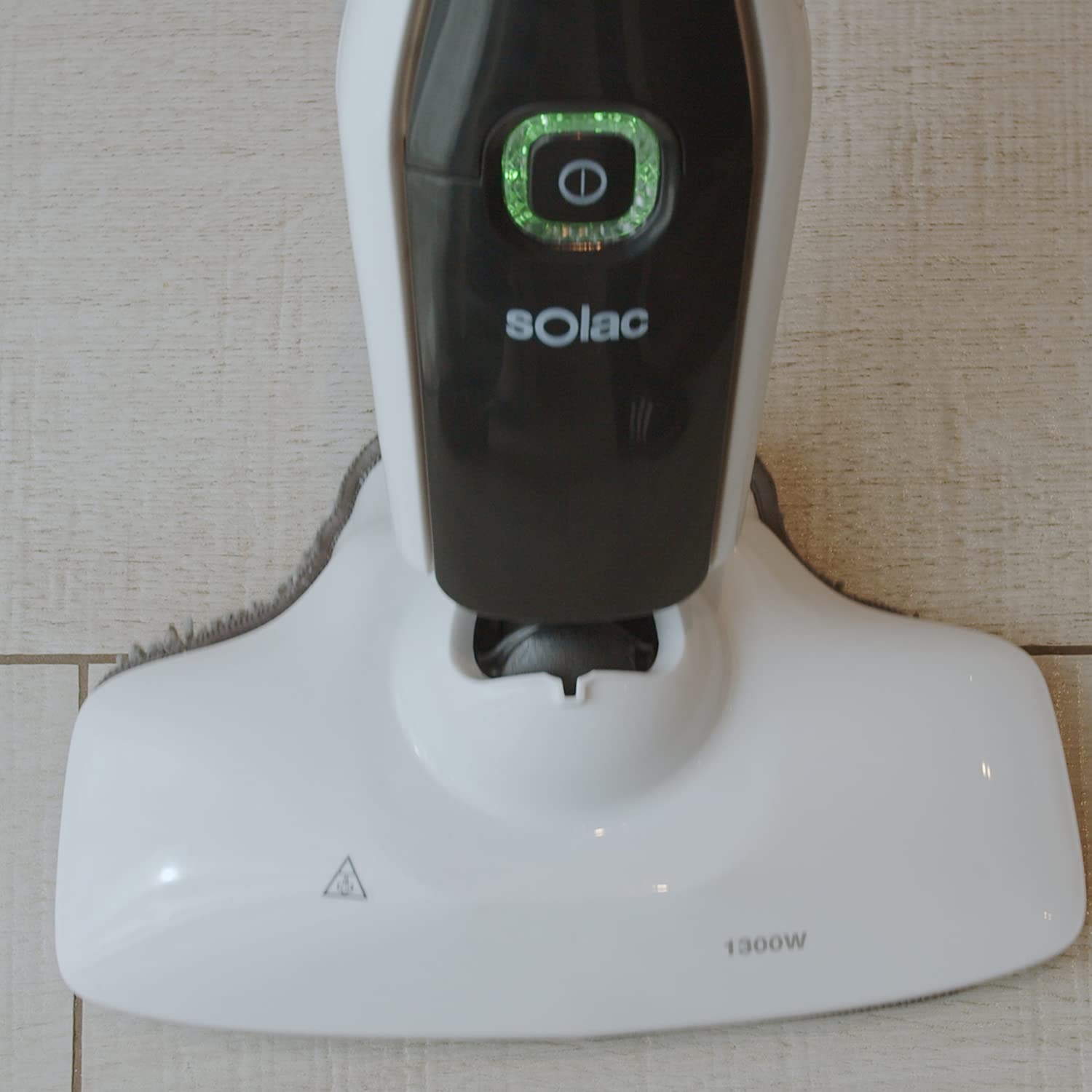 Solac - Mopa a vapor 1300W | Ideal para suelos duros, alfombras y moquetas | Calentamiento 30s | Wireless control | Posición parking | 2 mopas incluidas | Accesorio para alfombras | Vaso de llenado