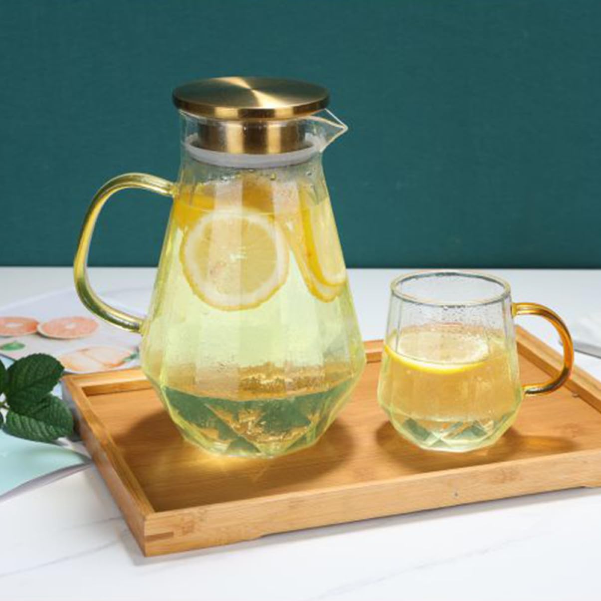 Caraffa in Vetro Borosilicato 1500ml Coperchio per Bevande Fredde | Resistente al Calore, Leggera e Portatile, per Acqua e Acqua Ghiacciata, Uso Quotidiano in Famiglia e Ospiti