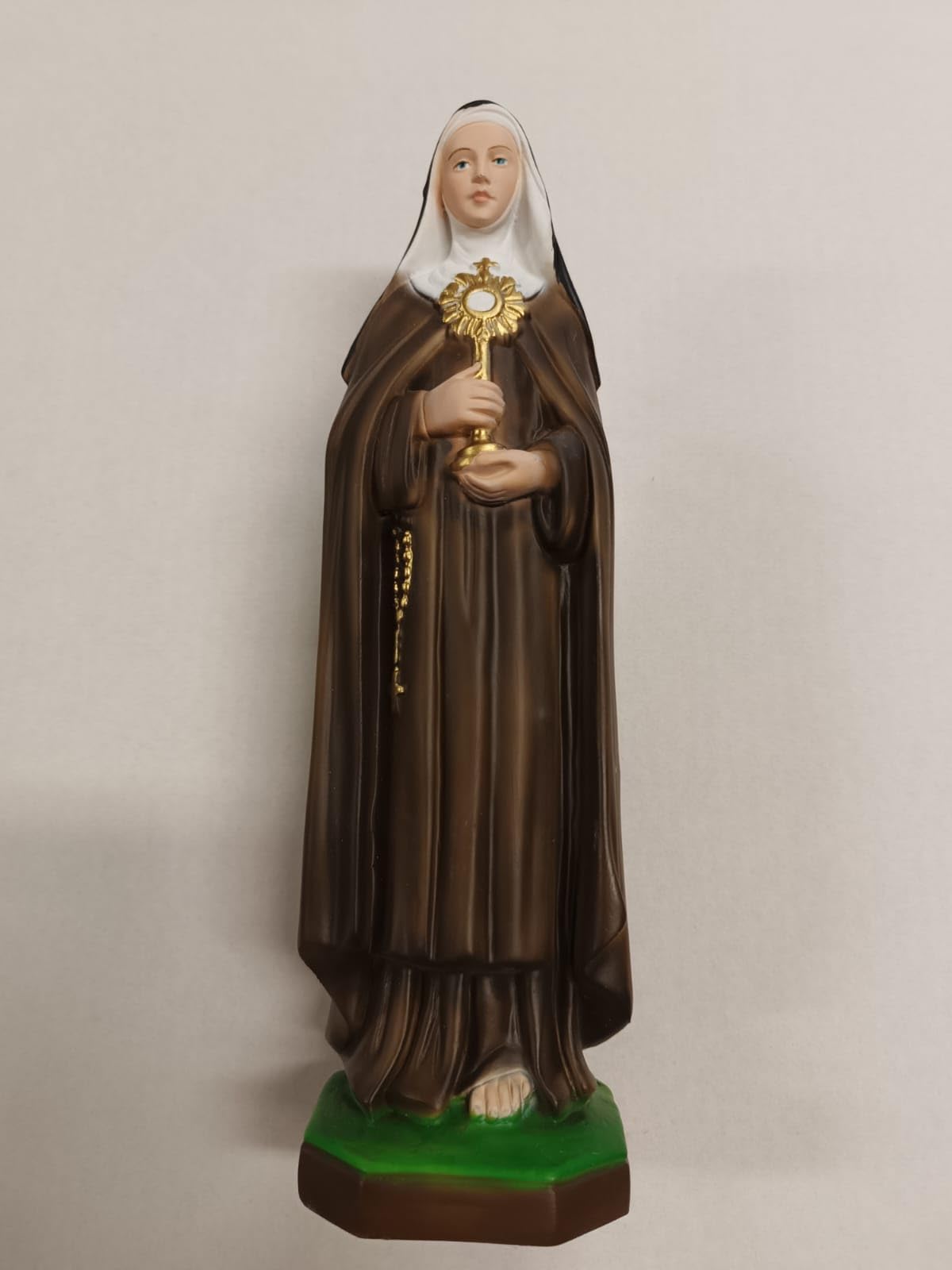 Generico ArteSacracaravaggio Statua di Santa Chiara d'Assisi cm 30 (11,81 inches) in marmo resina piena decorata a mano di produzione artigianale italiana