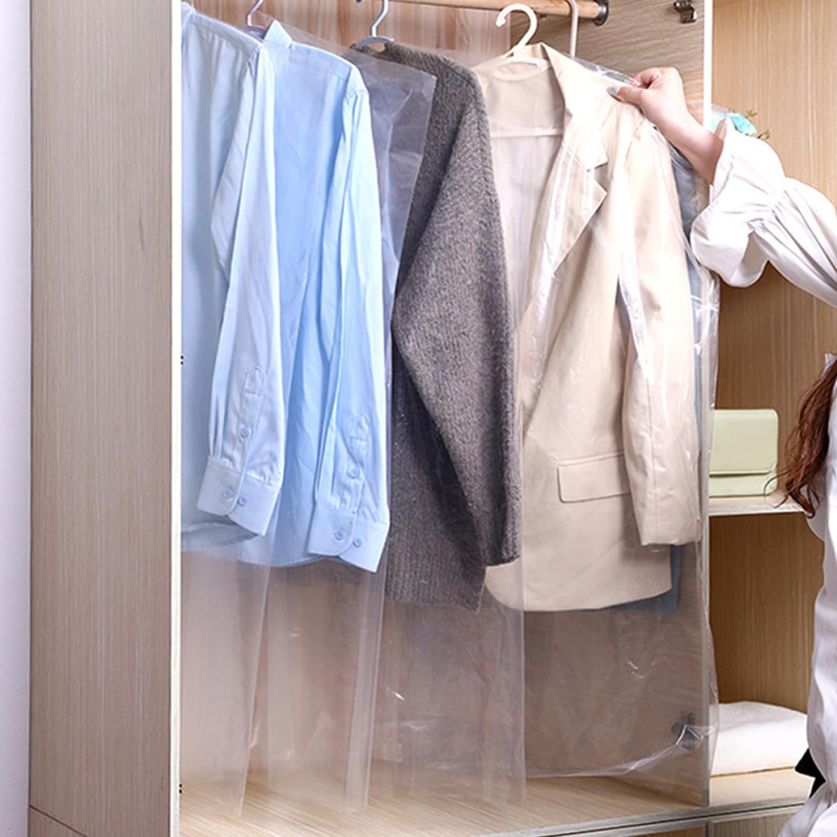 Transparente Kleidersäcke Staubdichte Schutzabdeckungen aus Pp 100 Stück Wiederverwendbare Kleiderbezüge zum Aufhängen 60x100cm Aufbewahrungslösung für Kleidung