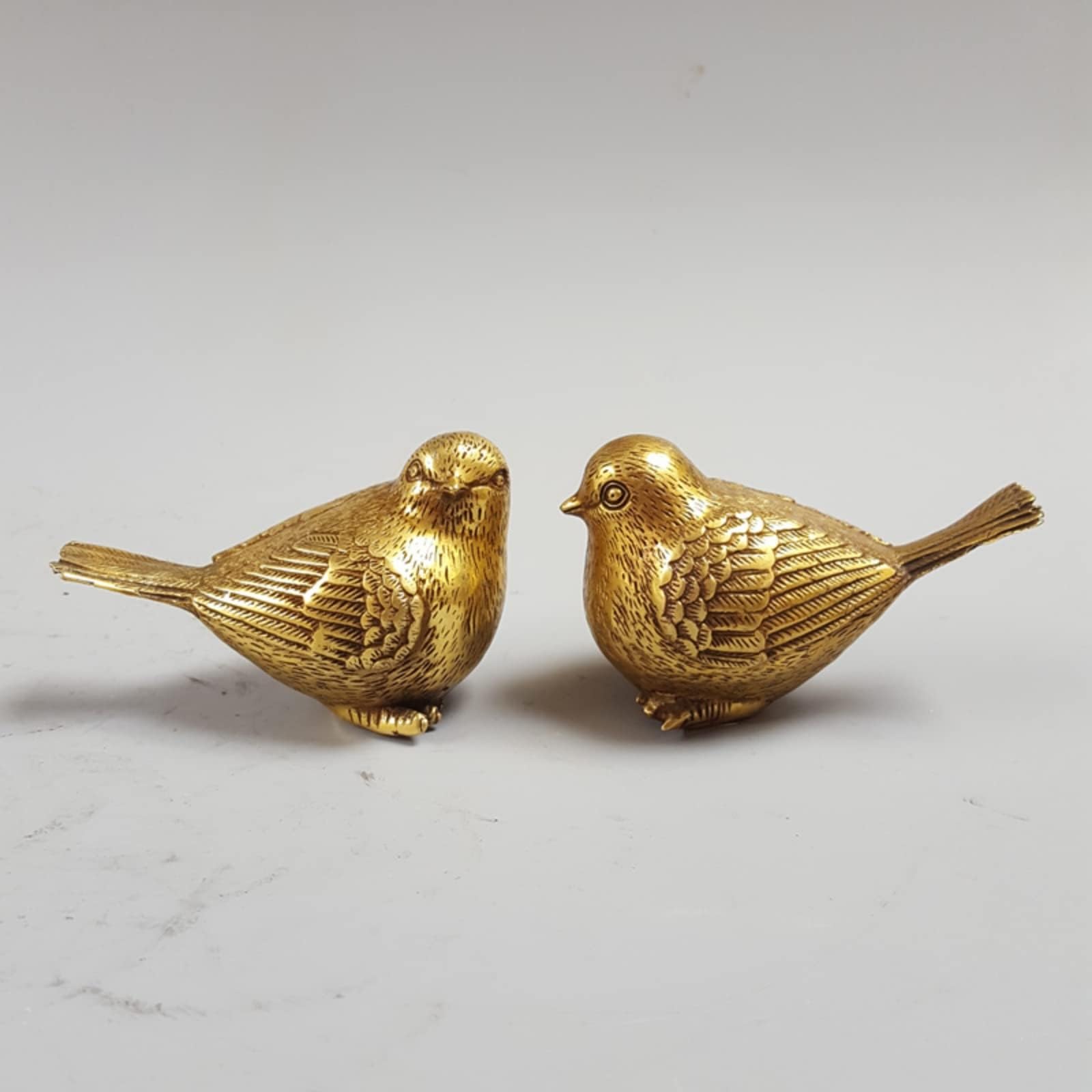 YUZDNM Brass Lovely Bird Figurines,Copper Animals Sparrow Statue Sculpture Crafts Collection Desktop Ornament Home Sand Table Decor Accessories(2pcs)
