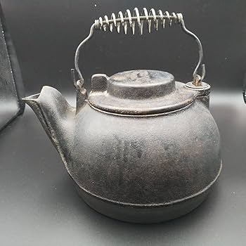 Wagner Ware Cast Iron Kettle ワグナー 鋳鉄製やかん 61BGDj1dVNL._UF350,350_QL80_.jpg