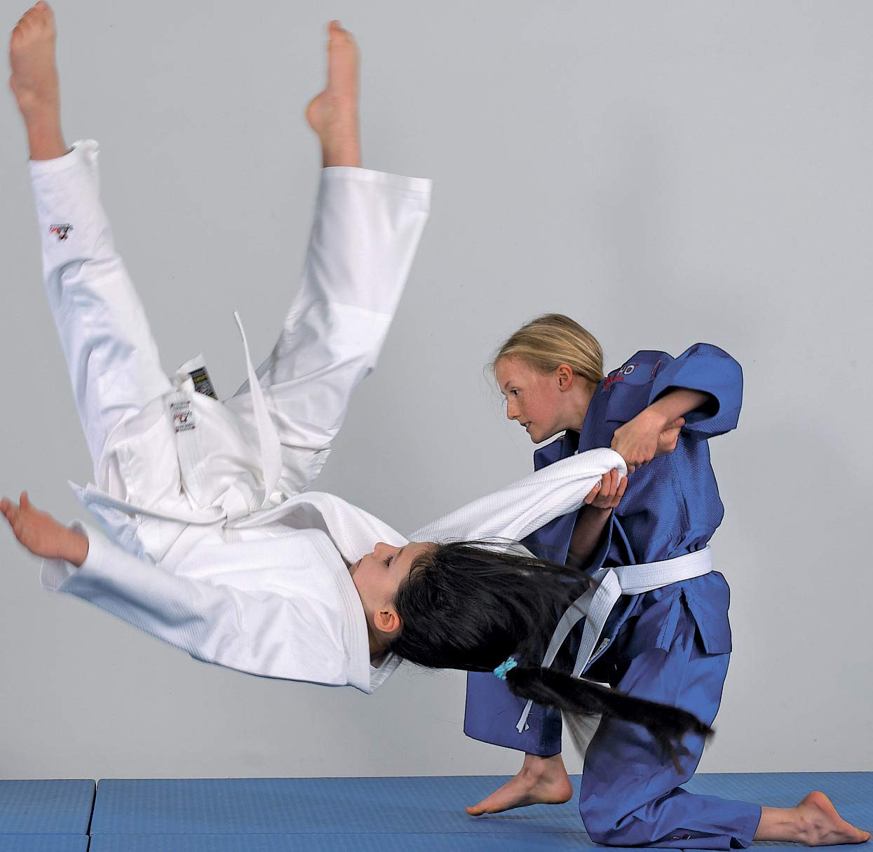 DanRho Judoanzug Yamanashi mit Schulterstreifen, blau, Größe:120 cm;Farbe:Blau