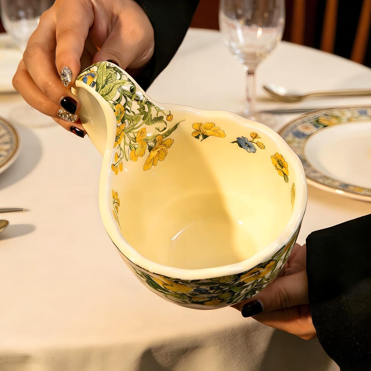 17.64 Oz Microwavable Soup Bowl with Handle, Hand Painted Winter Jasmine Decorative Soup Bowls with Handles, Ceramic Soup Bowl with Spoon for Holding Fruits Cereal Snack, Chili, Ice Cream, Stew, Salsa