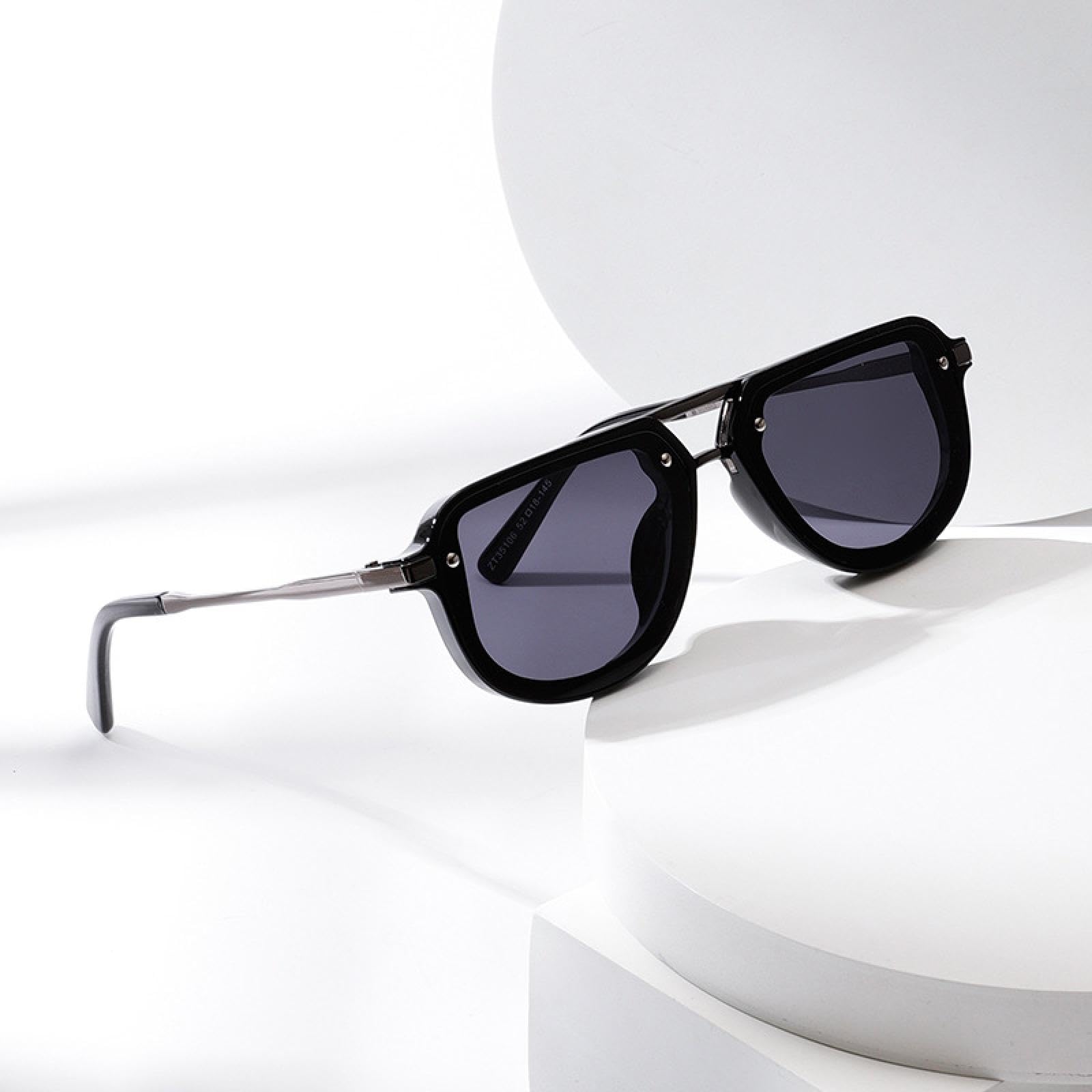Gafas de sol ovaladas pequeñas para mujer, con remaches, en tonos azul y verde, con protección UV400, para hombre y estilo punk