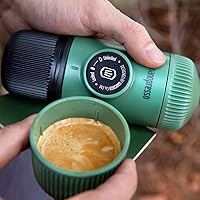 Vista 3 de WACACO Nanopresso - Cafetera portátil de café expreso con funda protectora, versión mejorada de Minipresso, mini cafetera de viaje, perfecta