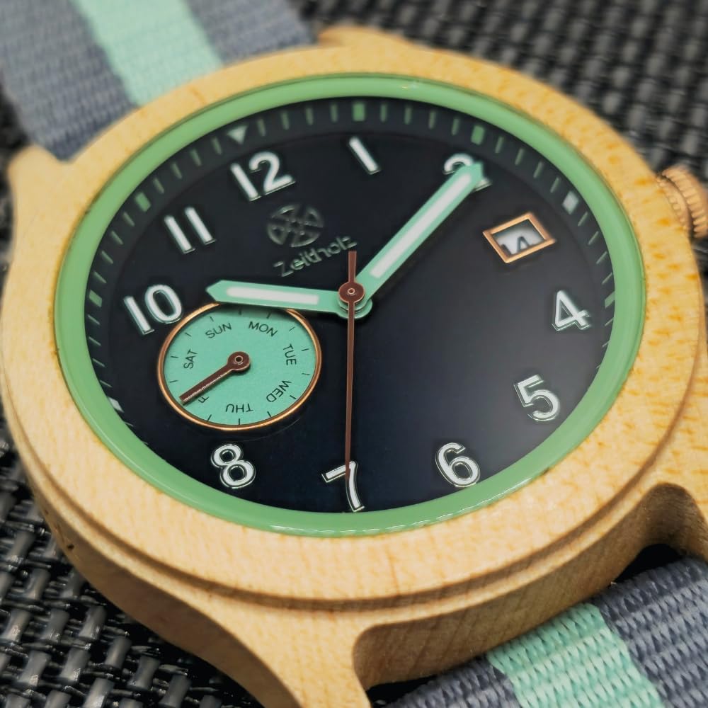 Orologio da uomo in legno Thum - cassa in legno 40 mm - calendario mensile - lancette luminose - orologio ecologico leggero con cinturino in tessuto 20 mm.