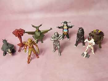 怪獣と乗り物のフィギュアセット Amazon | MAF ゼットン＆バット星人 ノンスケール PVC&ABS製