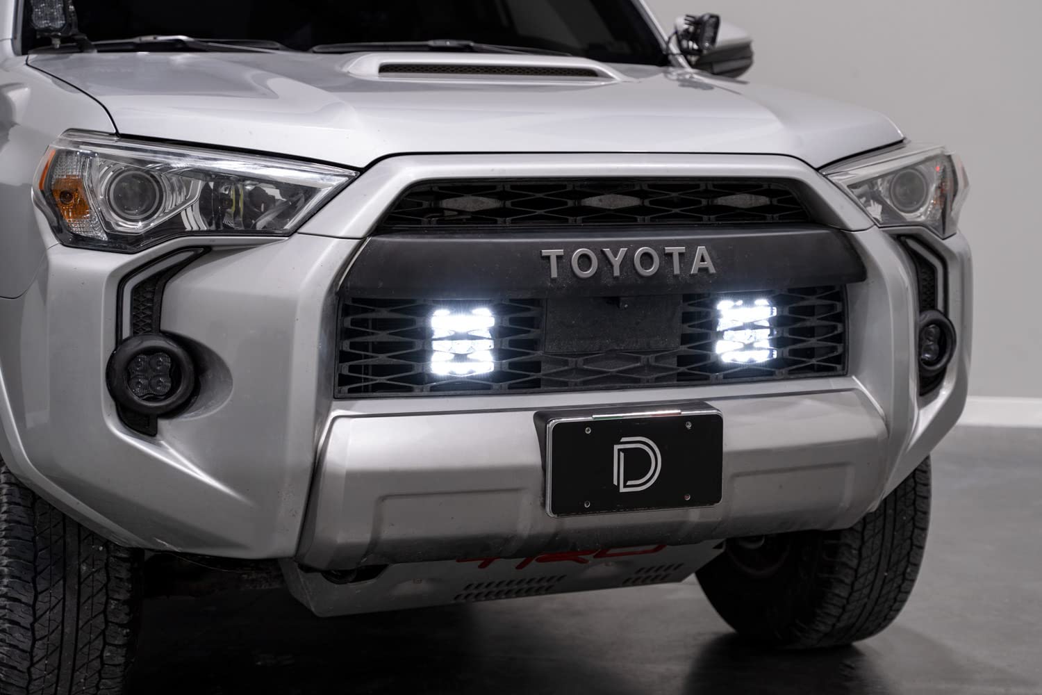Diode Dynamics SS5 Stealth LED 2-Pod Kit compatible with 2014-2024 Toyota 4Runner, White Driving Sport