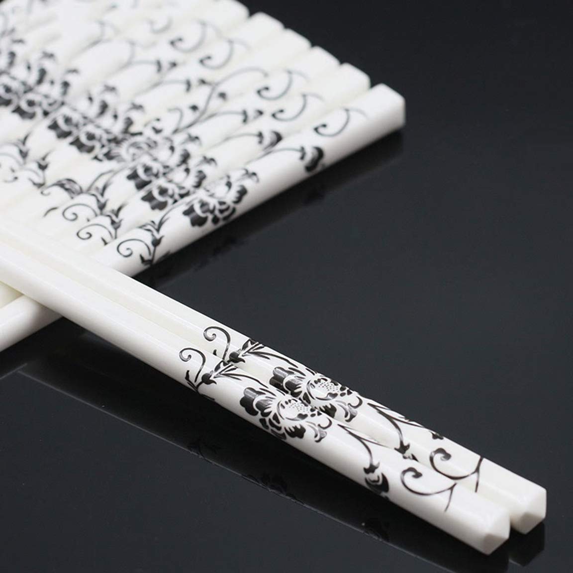 Baguettes réutilisables Lot de 10 paires de baguettes en céramique - Baguettes japonaises de qualité supérieure, réutilisables et durables - Baguettes antidérapantes à motif floral for la maison et le