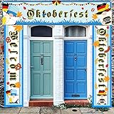 Perfectamente colgado en casa, decorado con decoraciones de Oktoberfest