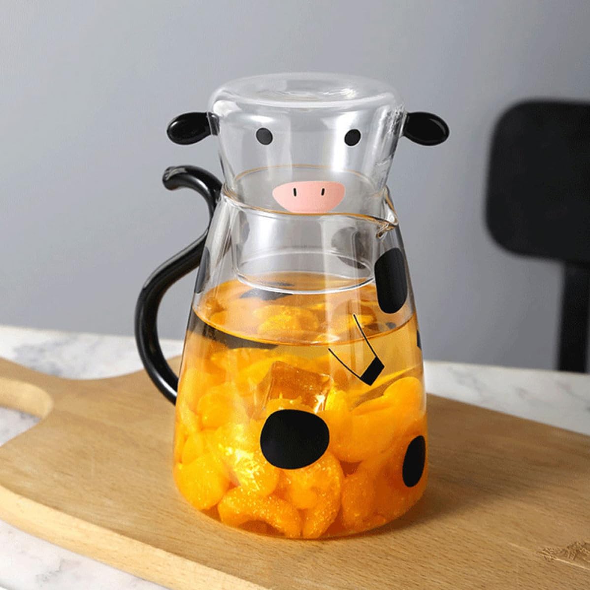 Gadpiparty Jarra de Agua Fría de Vidrio Forma de Vaca, Capacidad 1800ml, Set Multifuncional Tapa y Vaso para Hogar y Restaurante