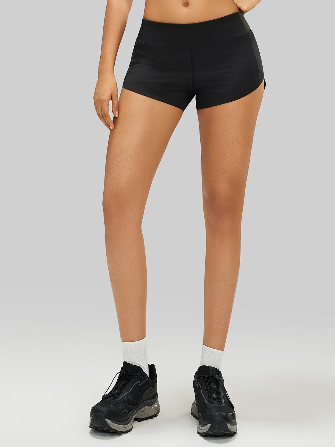 Attifall Women's Low Waisted Athletic Running Shorts Quick Dry 2.5" with Mesh-Lined Zip Pockets for Workout Gym