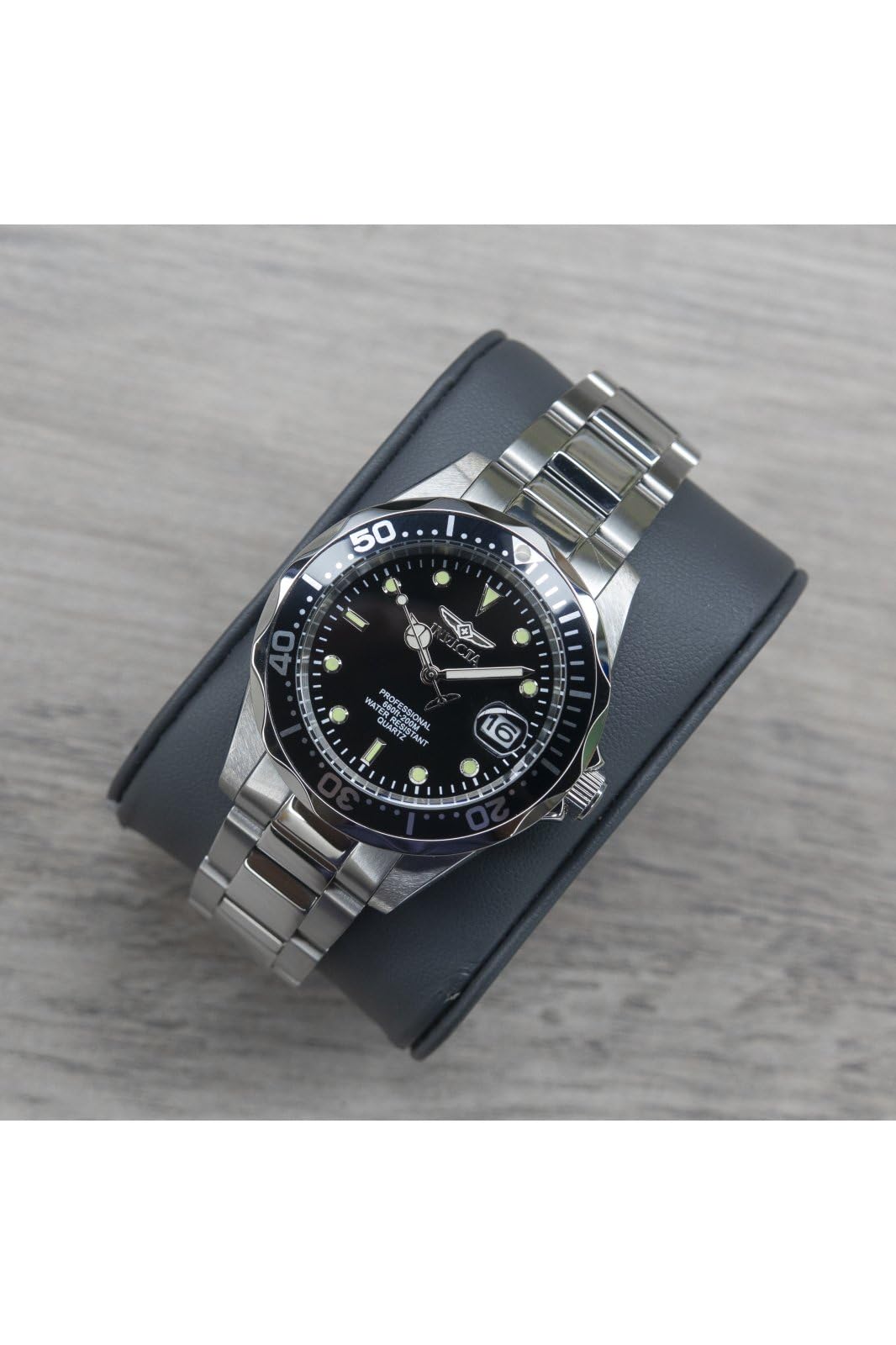Invicta Pro Diver Reloj de cuarzo para hombre de acero inoxidable, 37 mm