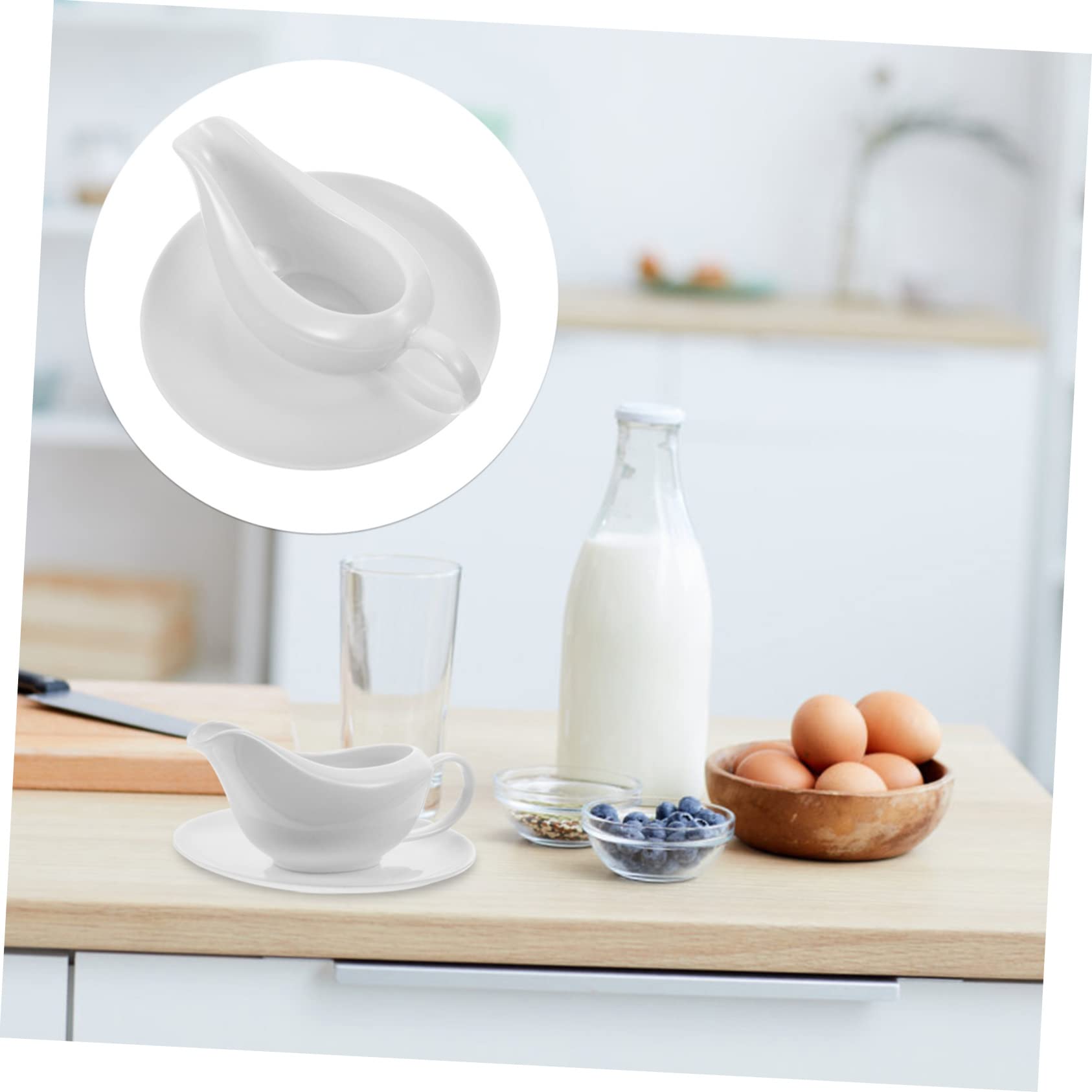 VOSAREA 1Set White Gravy Boat with Saucer Tray for Sauces Dressings and Condiments for Everyday Use and Holiday Gatherings Convenient Pouring Nozzle for Drip