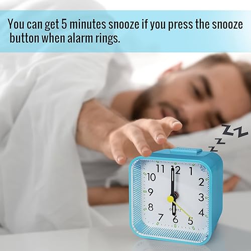 Miniatura 4 de Reloj despertador analógico pequeño con pilas para baño, reloj de viaje, reloj de noche de escritorio para dormitorios más silenciosos para niños y