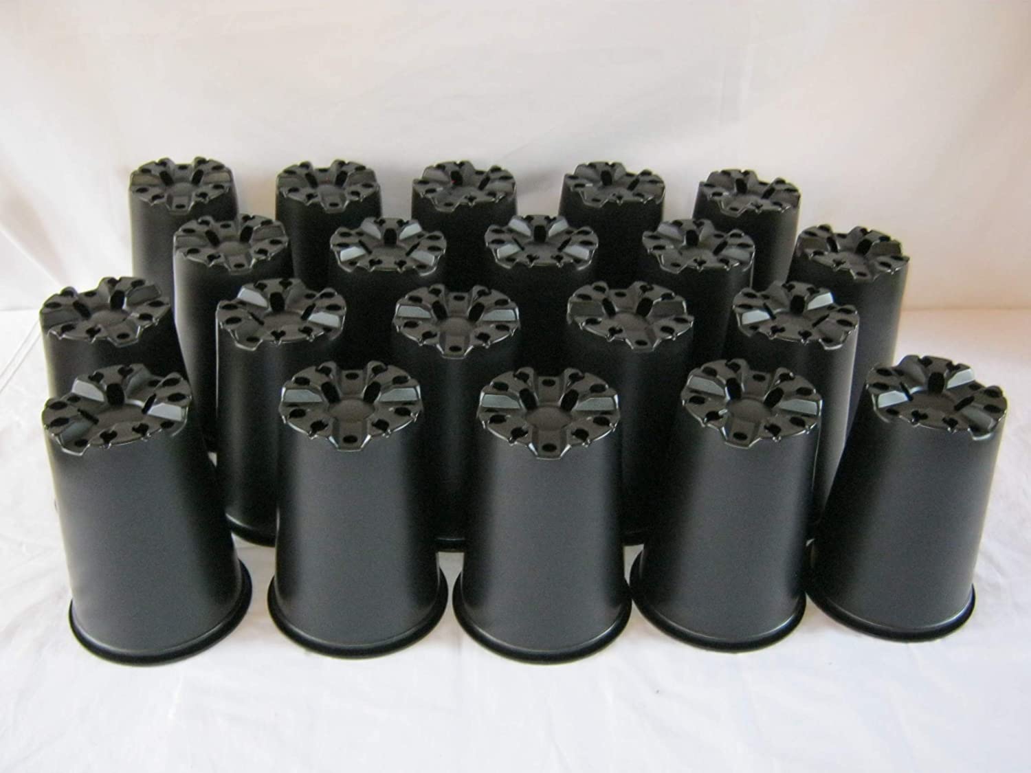 2 Litre Lightweight Plastic Rose Pots (x20)