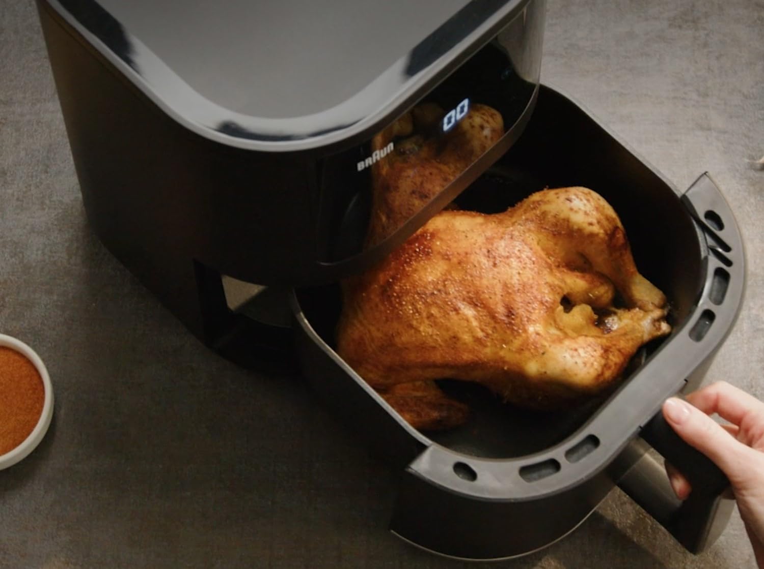 Braun MultiFry 3 HF3030 NUOVA Friggitrice ad Aria, Airfryer da 4.3 L, Forno ad Aria, Controllo Temperatura 80-200°, Tecnologia RealAir, 8 Programmi Preimpostati, Controllo Touch, 1500W, Nero