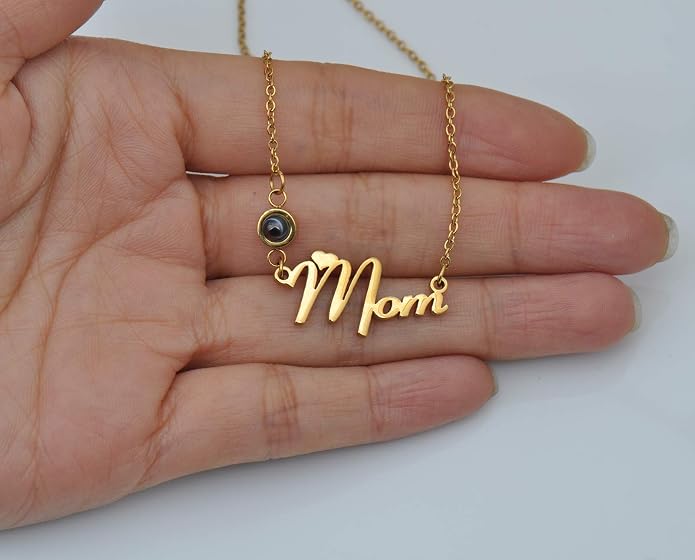 Vaishu Name Pendant 