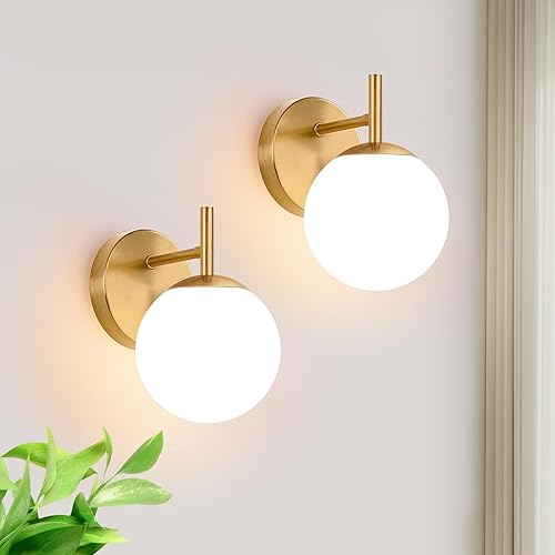 Juego de dos apliques de pared dorados, paquete de 2 lámparas de baño de oro cepillado con vidrio de globo blanco lechoso, apliques modernos para