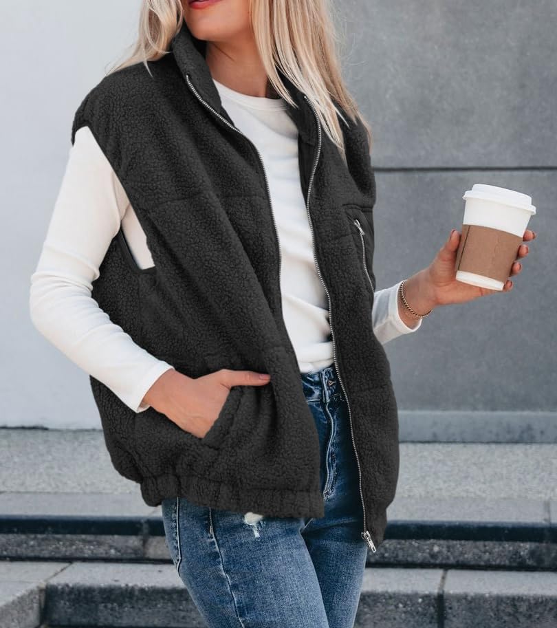 Women's Oversized Sherpa Vest Casual Warm Fleece Fuzzy Jackets Sleeveless Zip Up Cozy Vests Outerwear with Pockets - Image 3