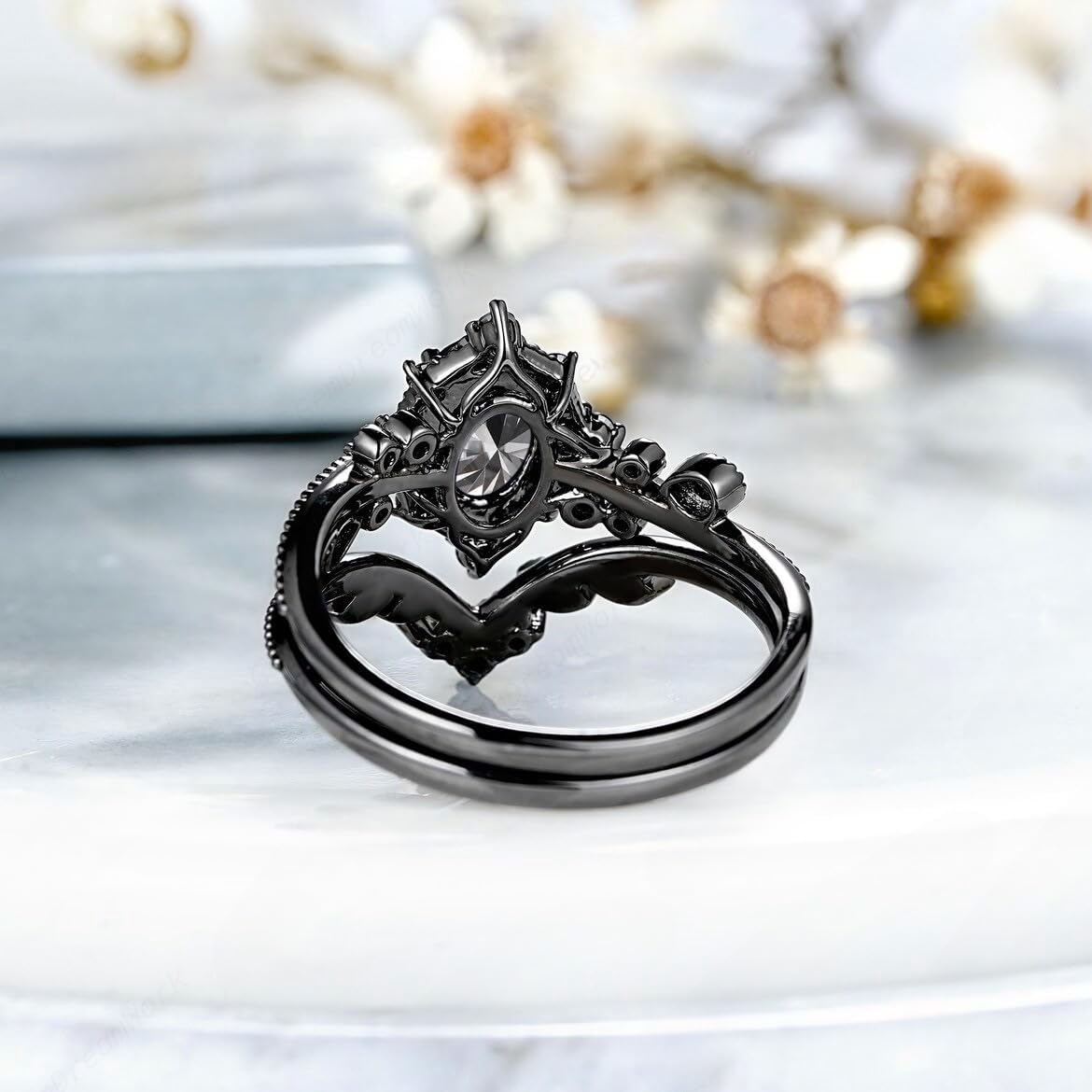 Vintage Gothic Ring for Women, Flower Cubic Zirconia Finger Band Black Crystal Rings Engagement Gift Floral Statement Jewelry
