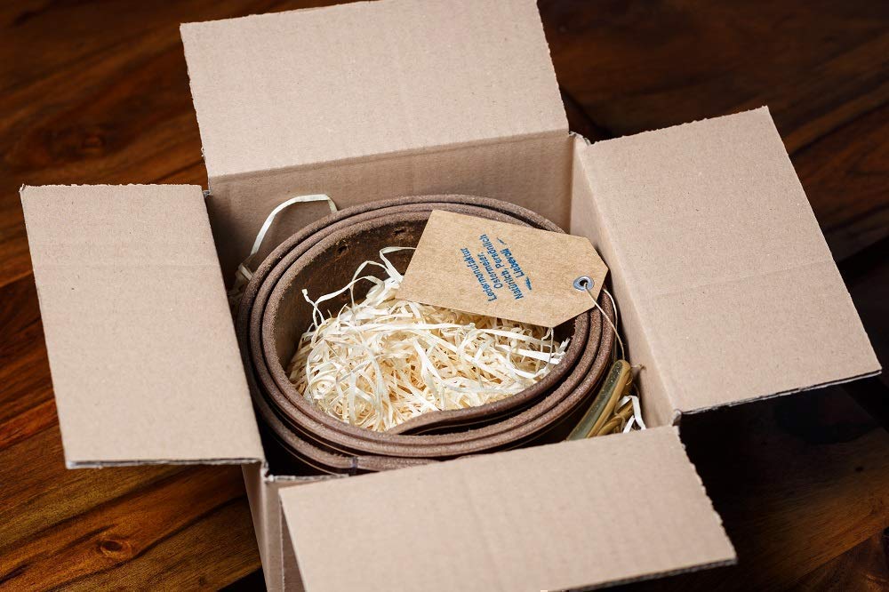 L.M.O. Ledergürtel Herren braun mit Messing Doppeldorn und vegetabil pflanzlich gegerbtem Rindsleder. Handgefertigt in Deutschland. Mit Zierrille. Robust. BUNDWEITE WÄHLBAR ÜBERS FELD"OPTION"