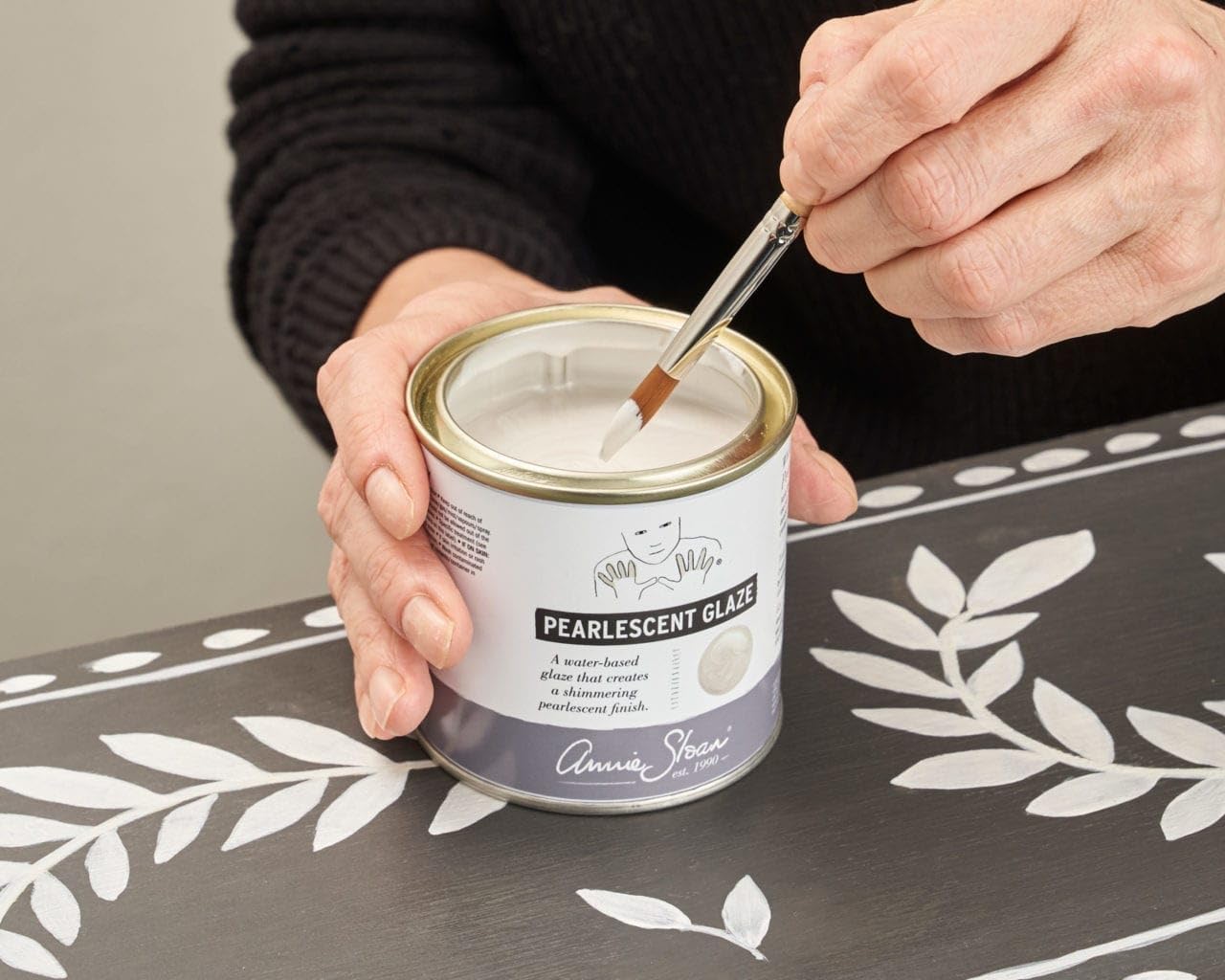 Annie Sloan Pearlescent Glaze 250 ml - Image 2