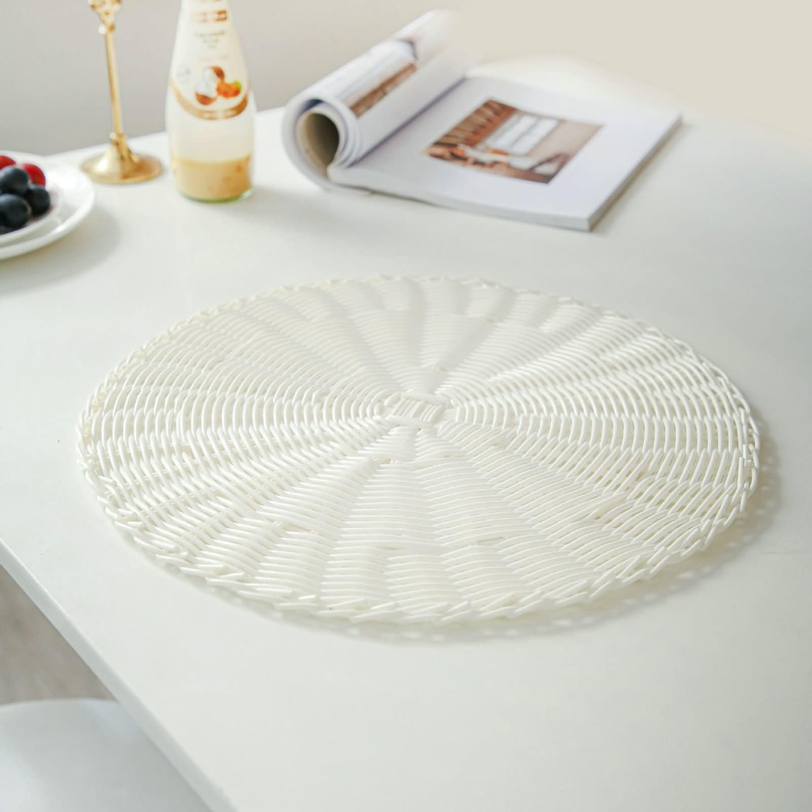 Lot de 8 Napperon Table Salle à Manger, 38 CM Beige Blanc Napperon Table Antidérapant Salle à Manger Lavable Polypropylène, Rond avec Tissé