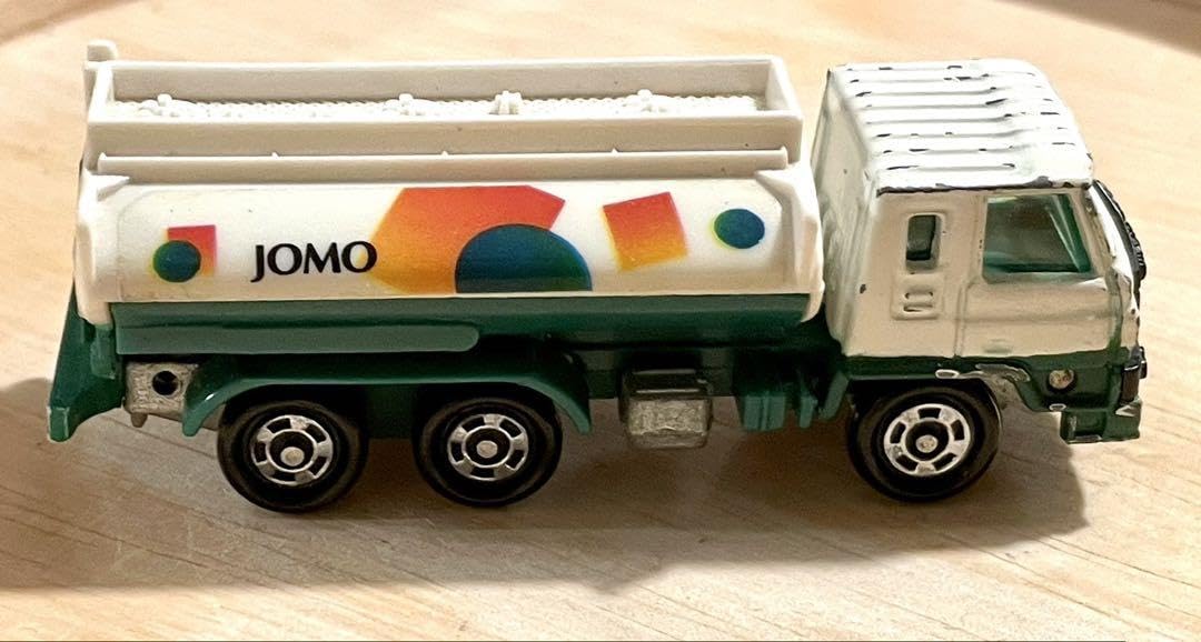 トミカ　JOMO Amazon.co.jp: Tomica Nissan Diesel Tank Truck JOMO Jomo : Toys & Games