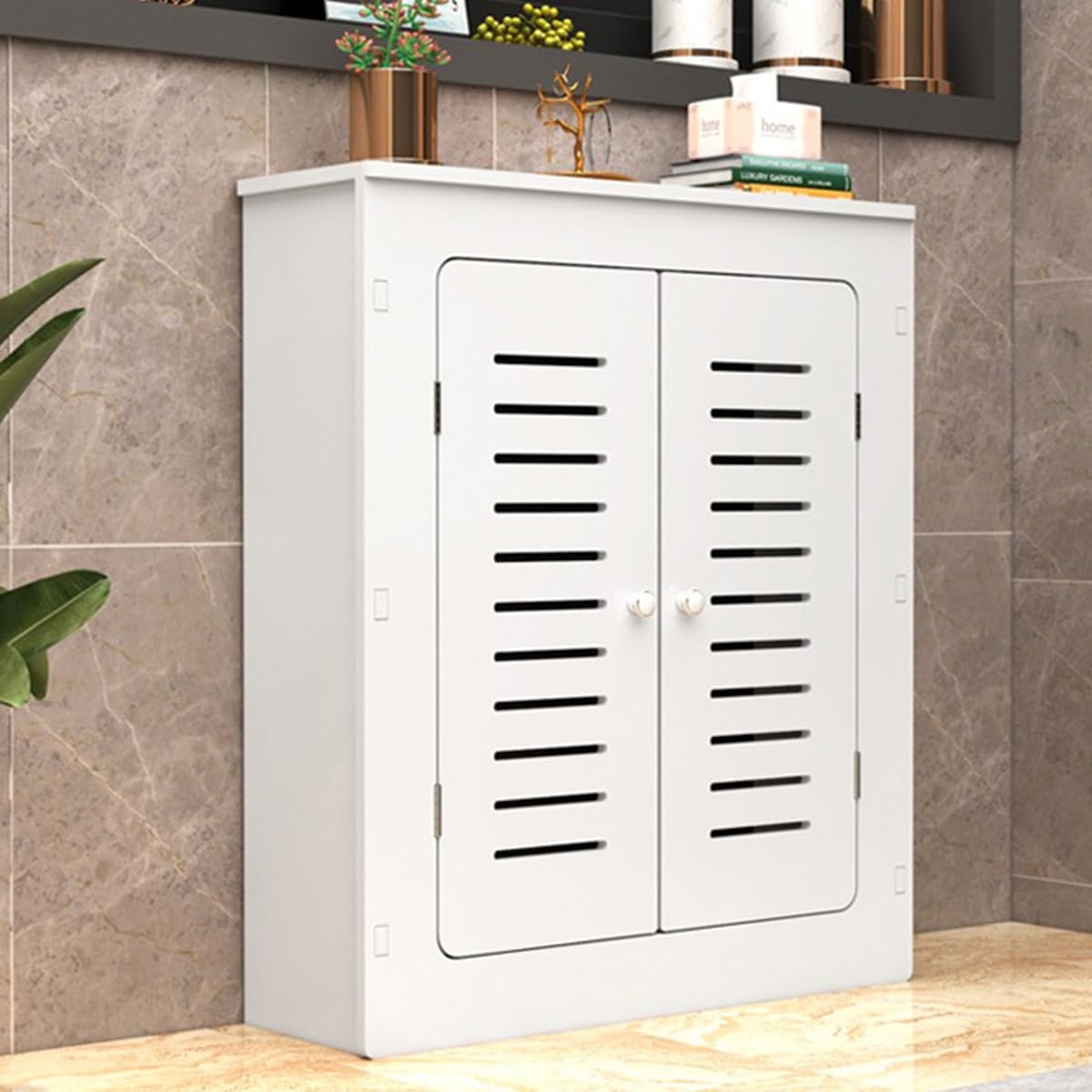 Cache-radiateur pour masquer un chauffage inesthétique avec armoire en bois