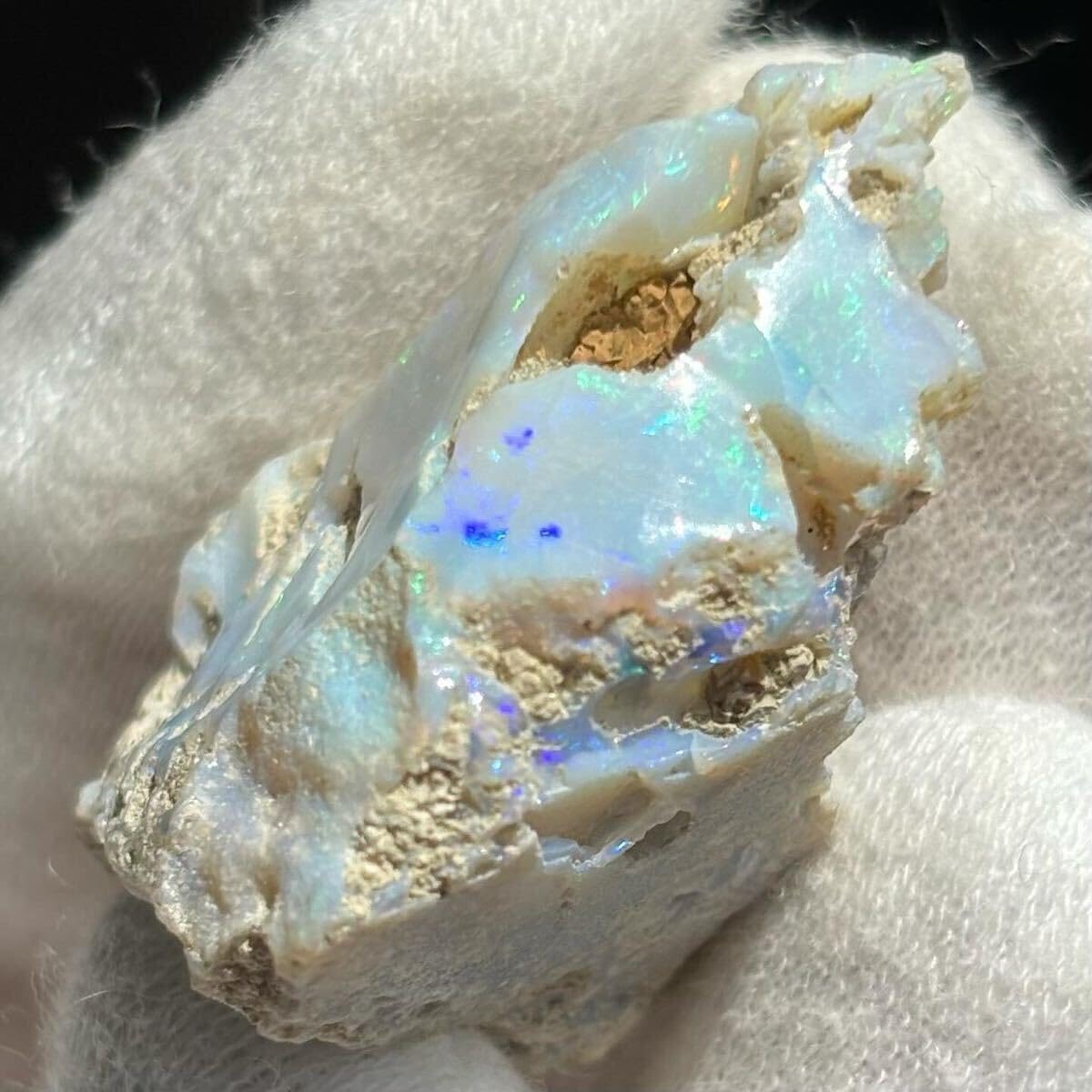 Amazon.co.jp: 《 大きい エチオピアオパール原石 ブルー系