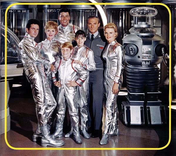 宇宙家族ロビンソン　40周年エディション　サントラCD　音楽ジョン・ウィリアムズ Amazon.co.jp『 宇宙家族ロビンソン 』 ＜ 限定完売/レア・12枚組