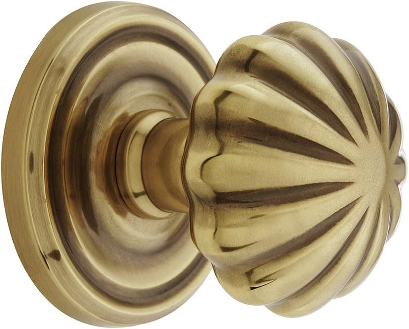 Classic Rosette Set with Fluted Brass Knobs Privacy in Antique Brass. Doorsets.