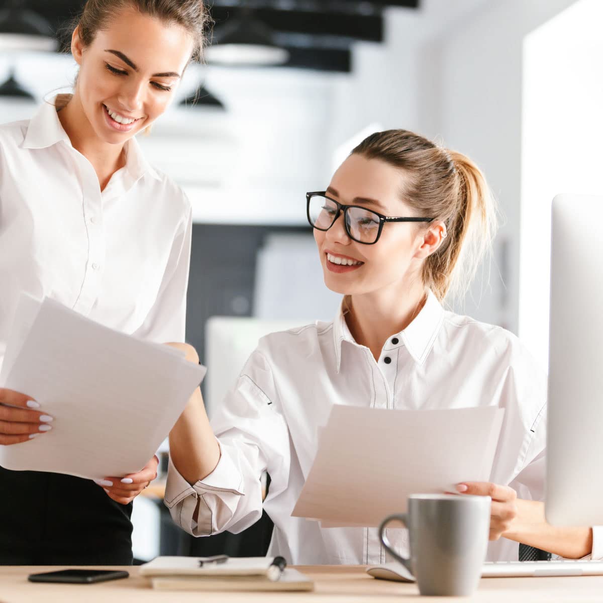 Paquete de folios A4 de 90gr con 250 Hojas Blancas, Papel Multifuncional para Uso Escolar y Entornos Laborales. Ideal con impresoras láser, de inyección o fotocopiadoras - Ofituria