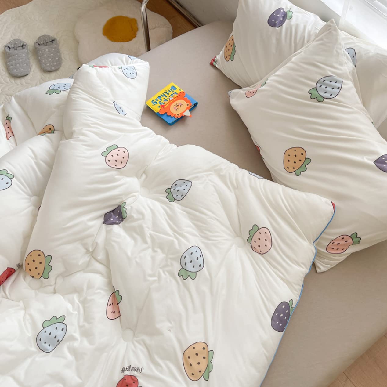 Amazon｜SCTX 羽毛ふとん ダブルサイズ 120*150cm ふんわり 汚れにくい