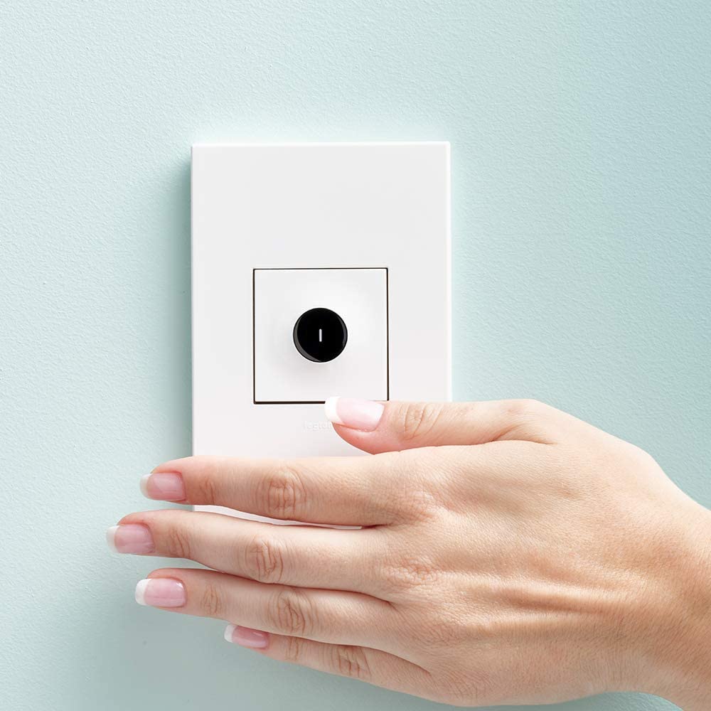 Legrand adorne 15A Touchless Wave Switch with Matching Wall Plate (Gloss White Finish), ASWV1532W2