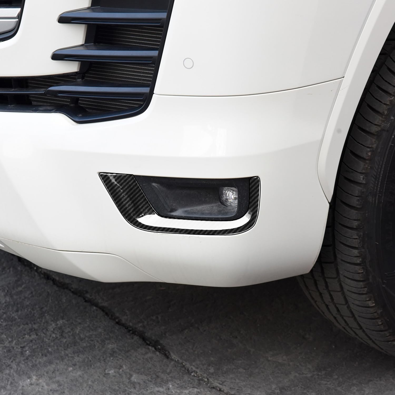 トヨタ ランドクルーザー300系 フロント フォグランプ ガーニッシュ