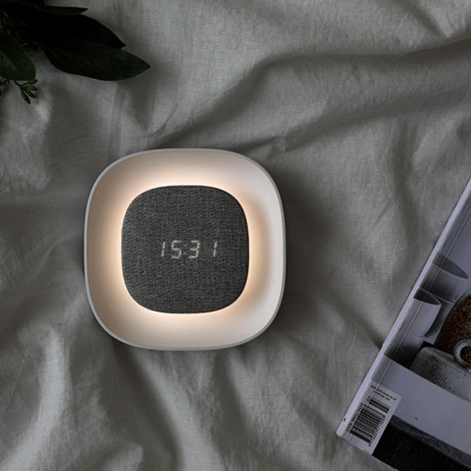 FOREVER Light LED Nachtlicht Pure FNL-03 Bjorn - Digitaler Wecker mit Display, Alarmfunktion & sanfter Beleuchtung | Geräuschlos | Weiß | Modern & kompakt