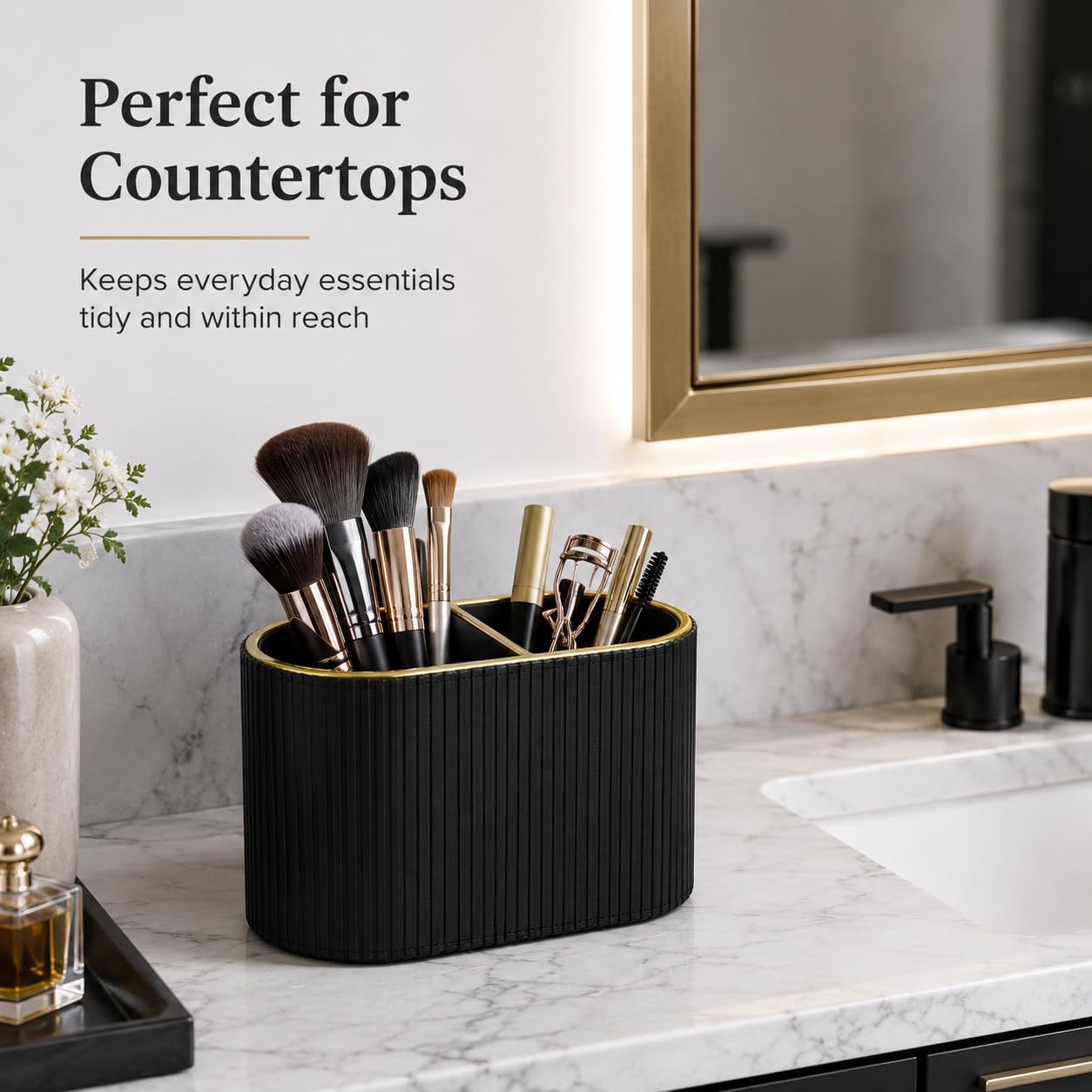 GORESE Organizer per Pennelli da Trucco,Porta Pennelli Make Up Organizzatore di Cosmetici in Pelle Organizer per Trucchi con 2 Scomparti Organizzatore Scrivania per Comò,Bagno,Camera da Letto(Nero)