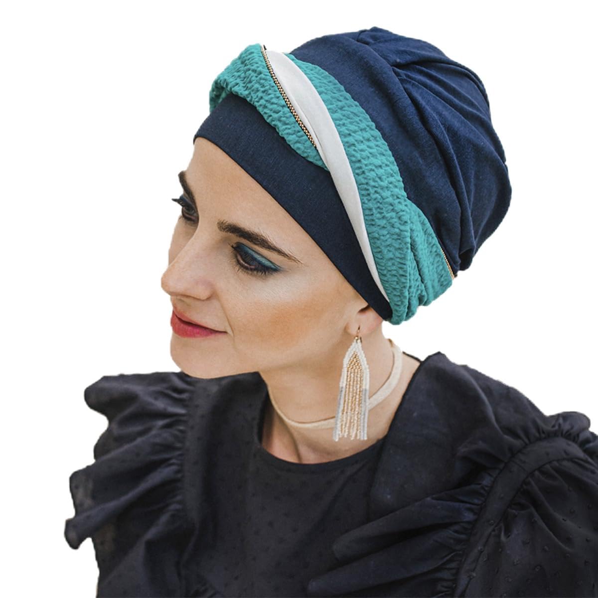 CAREBELL Turbante oncologico modello Elegance, design turchese oro, bambù morbido e traspirante, speciale per chemioterapia, alopecia e pelle sensibile, comodo ed elegante