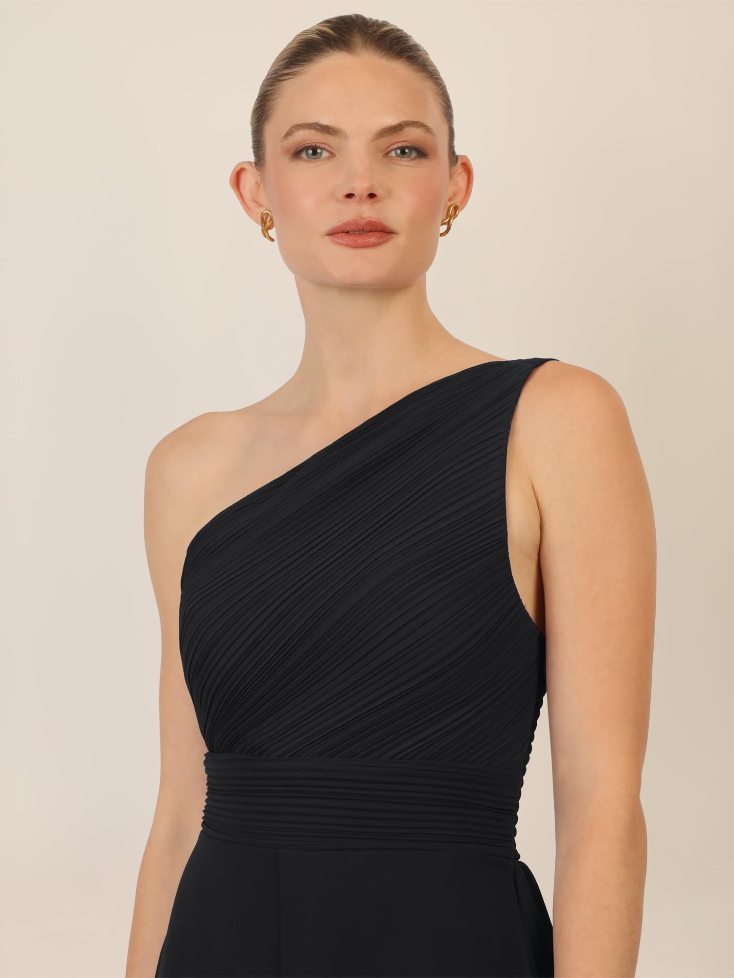 APART One-Shoulder Abendkleid mit Plisseedetail,